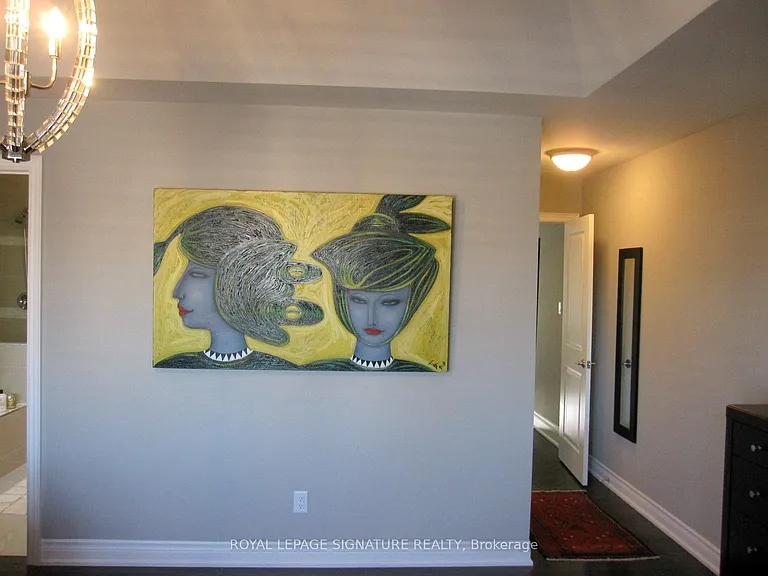 18B Algoma St — Photo 33