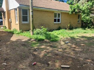 3200 Laberdee Rd, Adrian, MI 49221