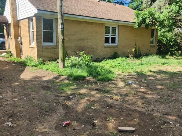 3200 Laberdee Rd, Adrian, MI 49221
