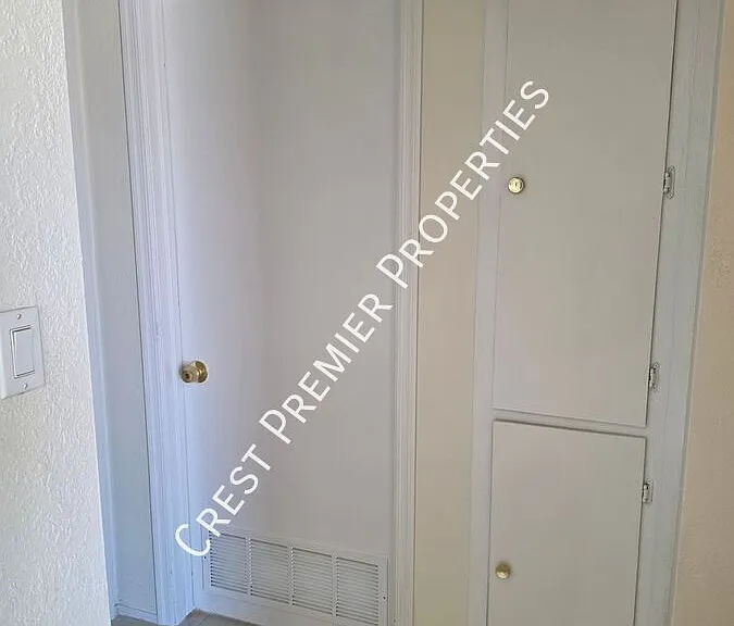 1243 N Oleander St — Photo 14