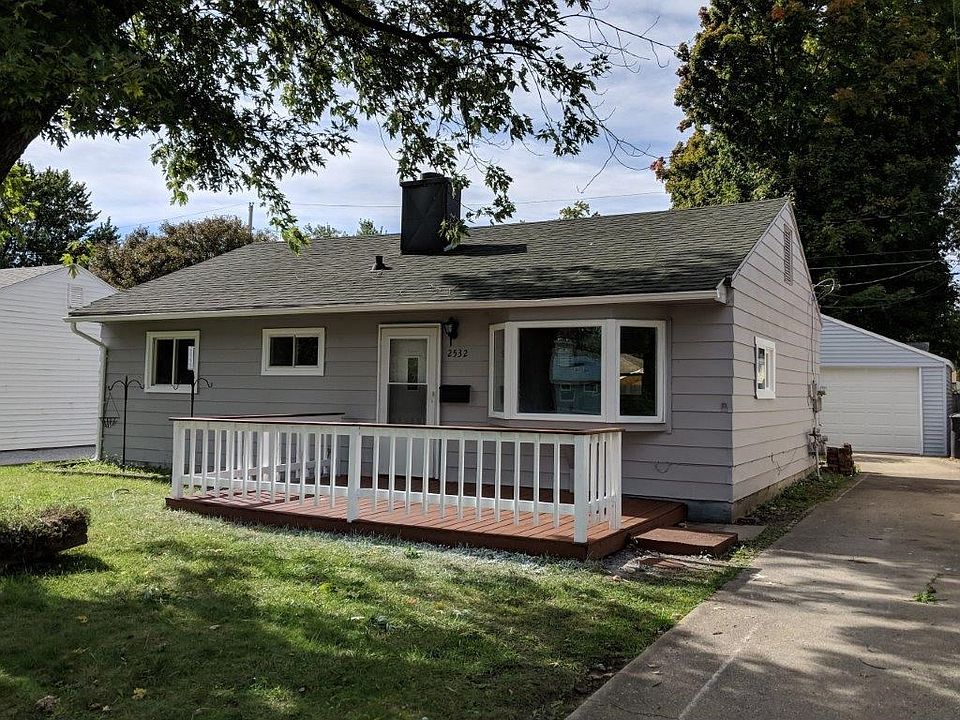 1st image of 2532 Foxhall Dr