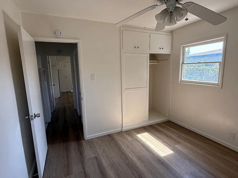 5541 Welland Ave — Photo 4