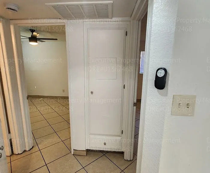 1230 Dolores St #A — Photo 15