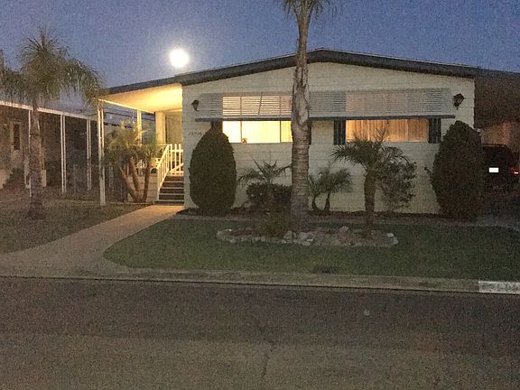 3rd image of 26096 Butterfly Palm Dr