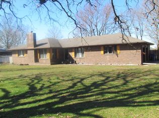 719 N Elm St, Marshfield, MO 65706