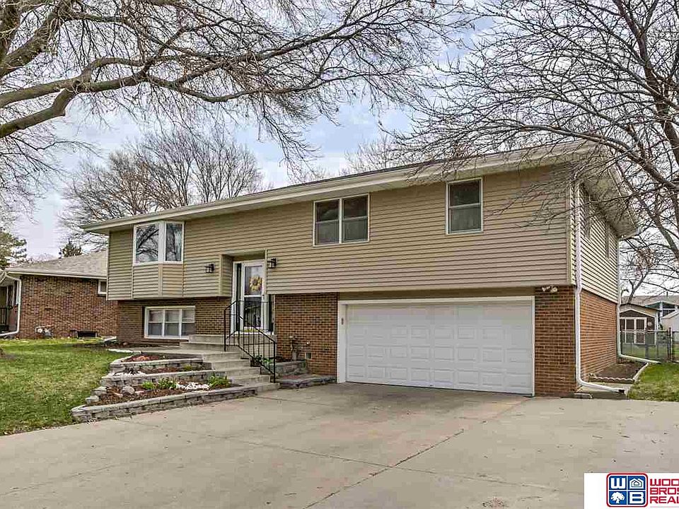 1st image of 5010 Bellhaven Dr