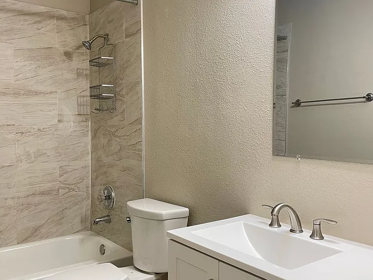 5141 S Lindell Rd #102 — Photo 13