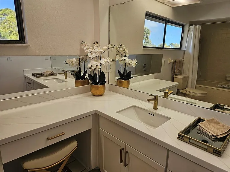 4408 La Jolla Dr #19-A — Photo 41