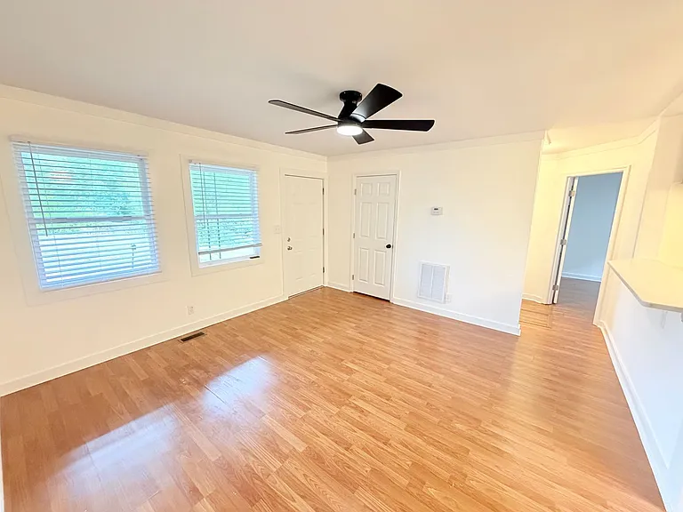 484 Macon Hwy — Photo 20