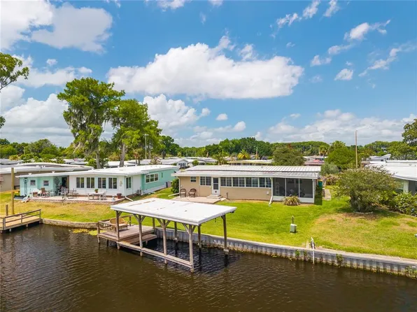 957 Todd Way, Tavares, FL 32778