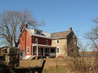 200 Hoch Rd, Oley, PA 19547