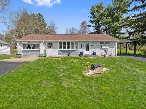145 McLanahan Dr, Beaver Falls, PA 15010