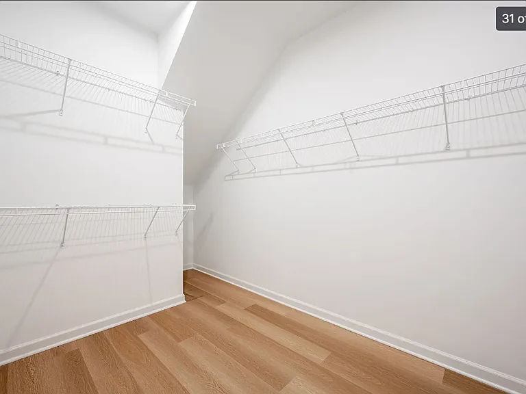 2775 Butlers Green Cir — Photo 8