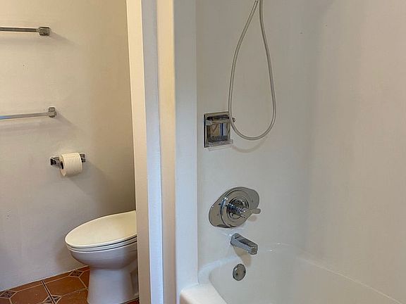 5th image of 747 Amana St APT 917