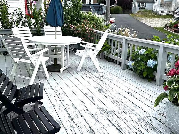 3rd image of 230 Old Wharf #265