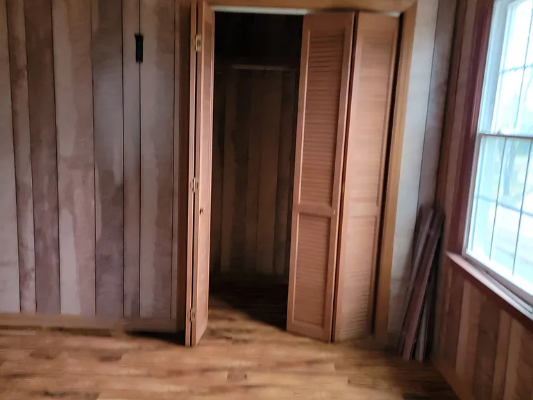 2417 Holloway St — Photo 15