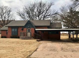 809 N Broadway St, Sayre, OK 73662