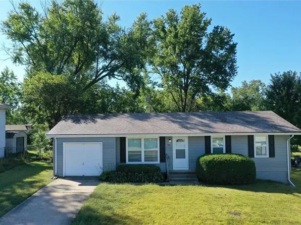 31 Georgia Ln, Liberty, MO 64068