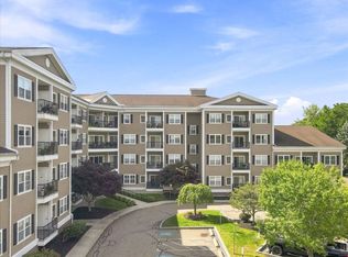 989 East St APT 303, Dedham, MA 02026