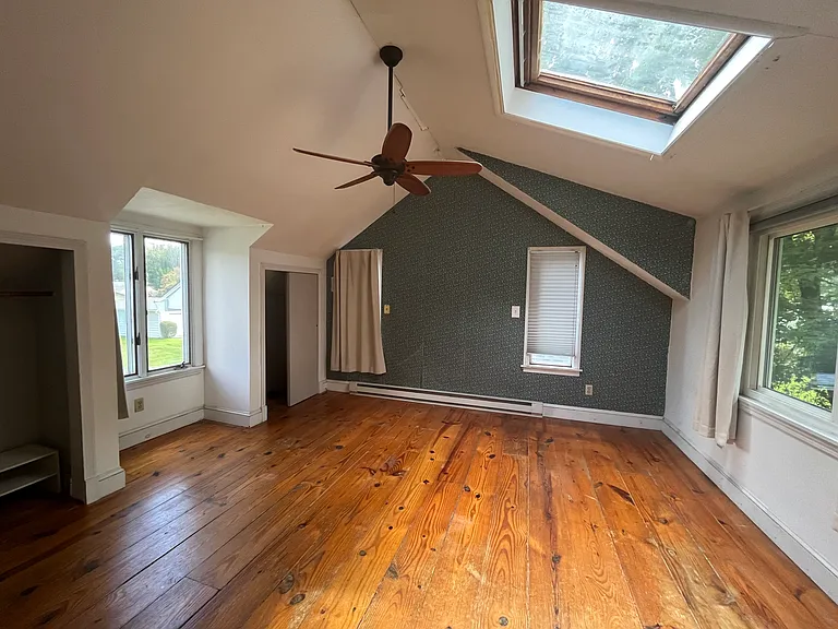 402 South St — Photo 8