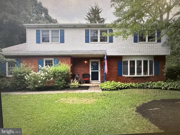 572 School Rd, Jacobus, PA 17407