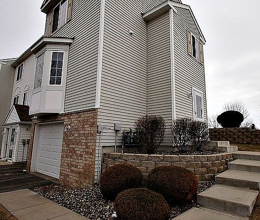 2nd image of 15582 Foghorn Ln