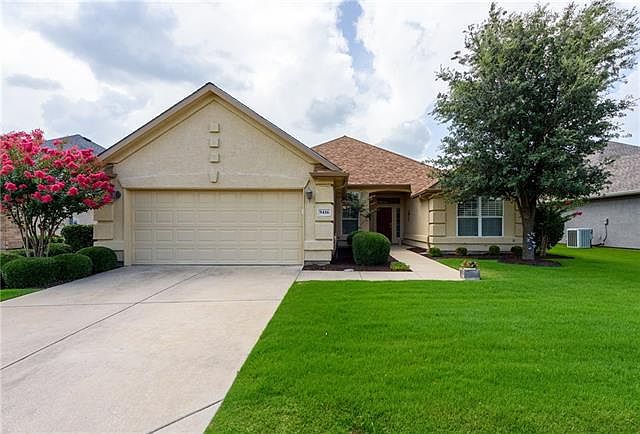 1st image of 9416 Orangewood Trl