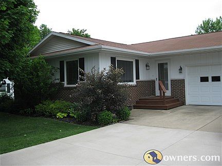 1st image of 242 W Sunnyview Ave
