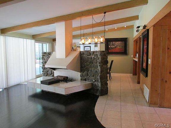 3rd image of 3235 E Whitebirch Dr