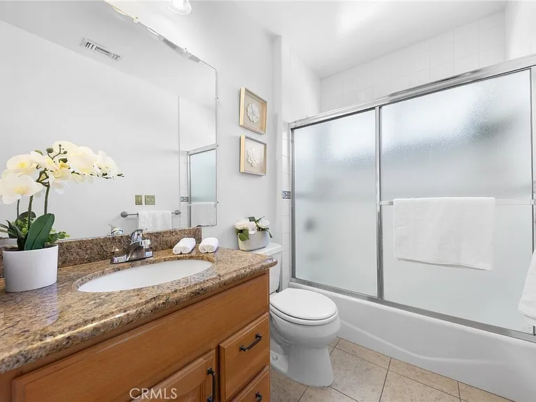 1003 Langley Way — Photo 22