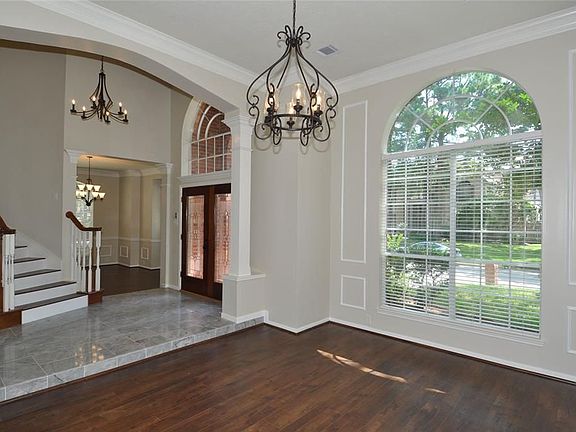 5th image of 3527 Spruce Park Cir