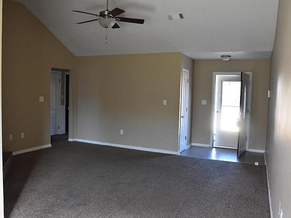 5th image of 14161 Cherry Ct