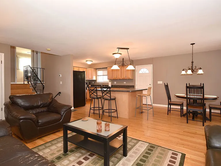 861 S Hawthorne Ave — Photo 12