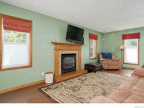 2nd image of 5676 Birchwood Dr