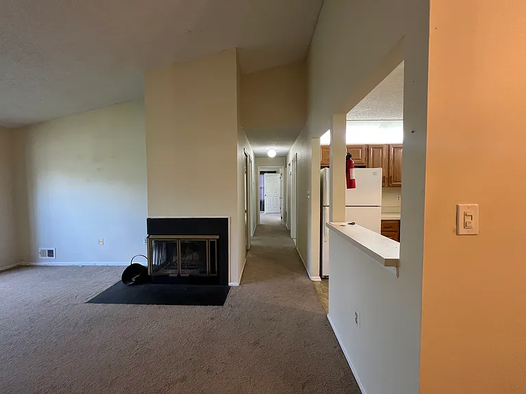 72 Joyner Ct — Photo 3