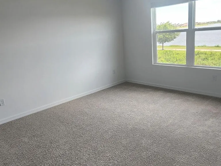 1379 Bluewater Ln — Photo 23
