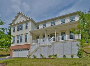 3558 Clinton Ross Ct, Triangle, VA 22172