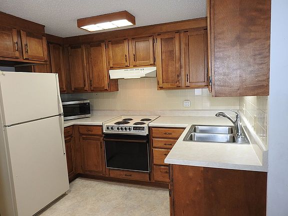 4th image of 1540 N Cotner Blvd #B213