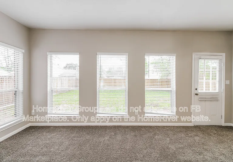 11906 Cottonwood Ln — Photo 5