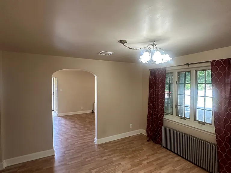 528 E Cherry St — Photo 12