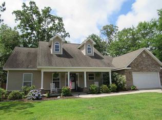 42 Tiffany Ln, Warner Robins, GA 31093