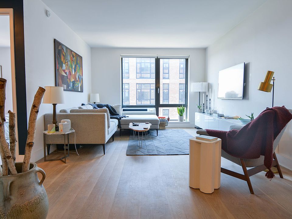 1st image of 267 Pacific St #301