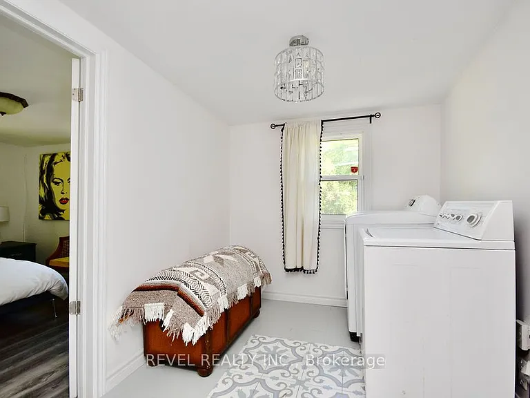 39 Domar Rd — Photo 11