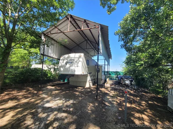 107716 S 4165th Rd, Checotah, OK 74426