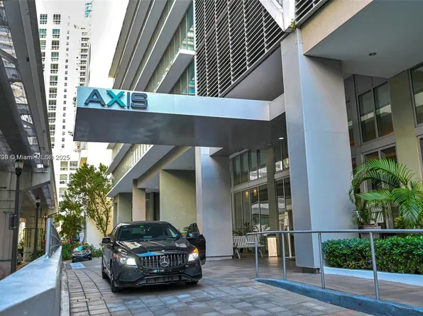 1111 SW 1st Ave APT 2223, Miami, FL 33130