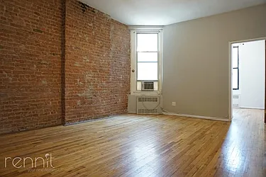 Rented by Rennit Inc.