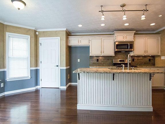 4th image of 4917 Farm Valley Dr NE