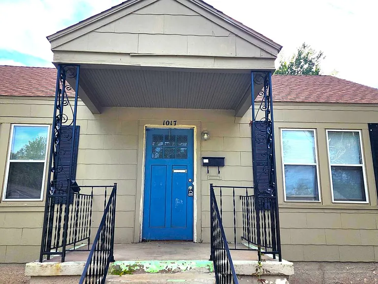 1017 N Tabor Ave — Photo 2