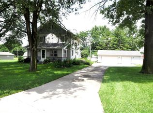 1812 Jones St, Perry, IA 50220