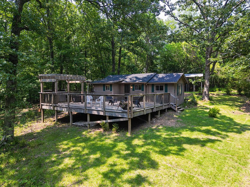 1st image of 33 Canal Dr